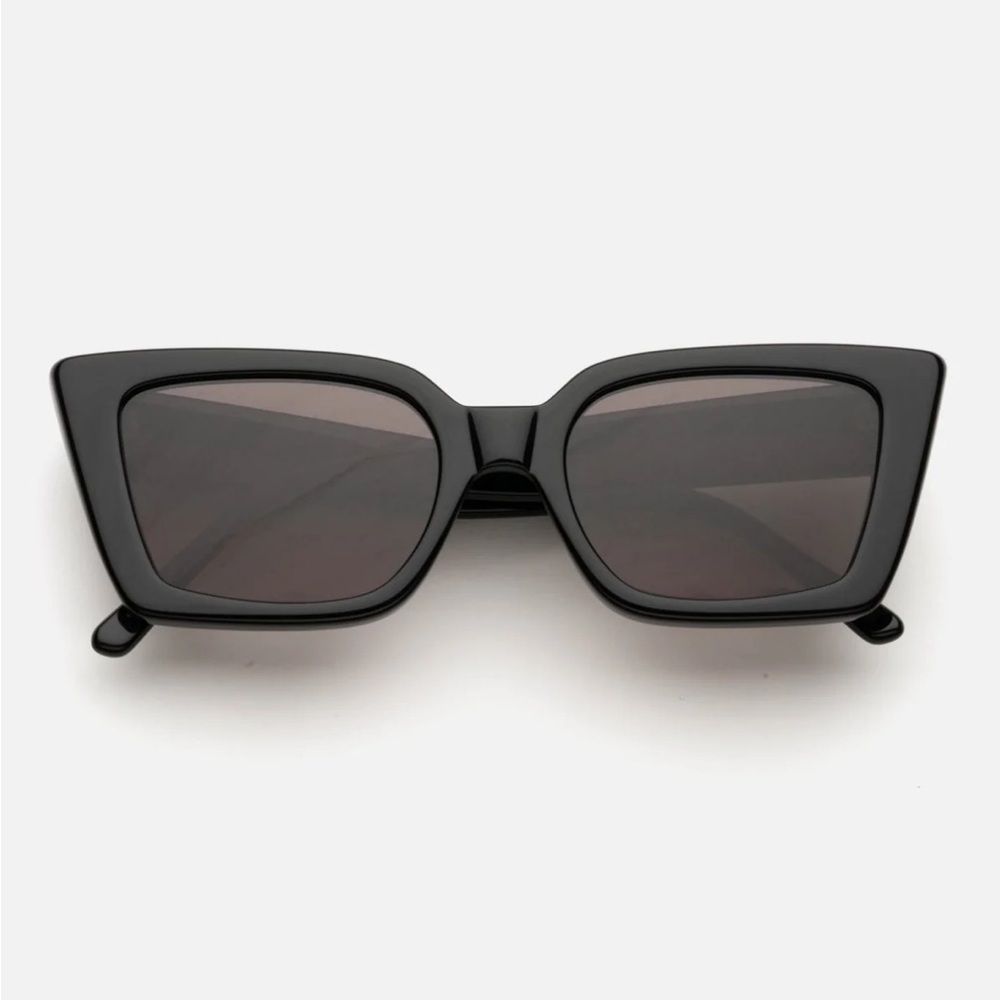 Lu Goldie ‘Lucia’ Cat Eye Black Sunglasses with White Case and Pouch